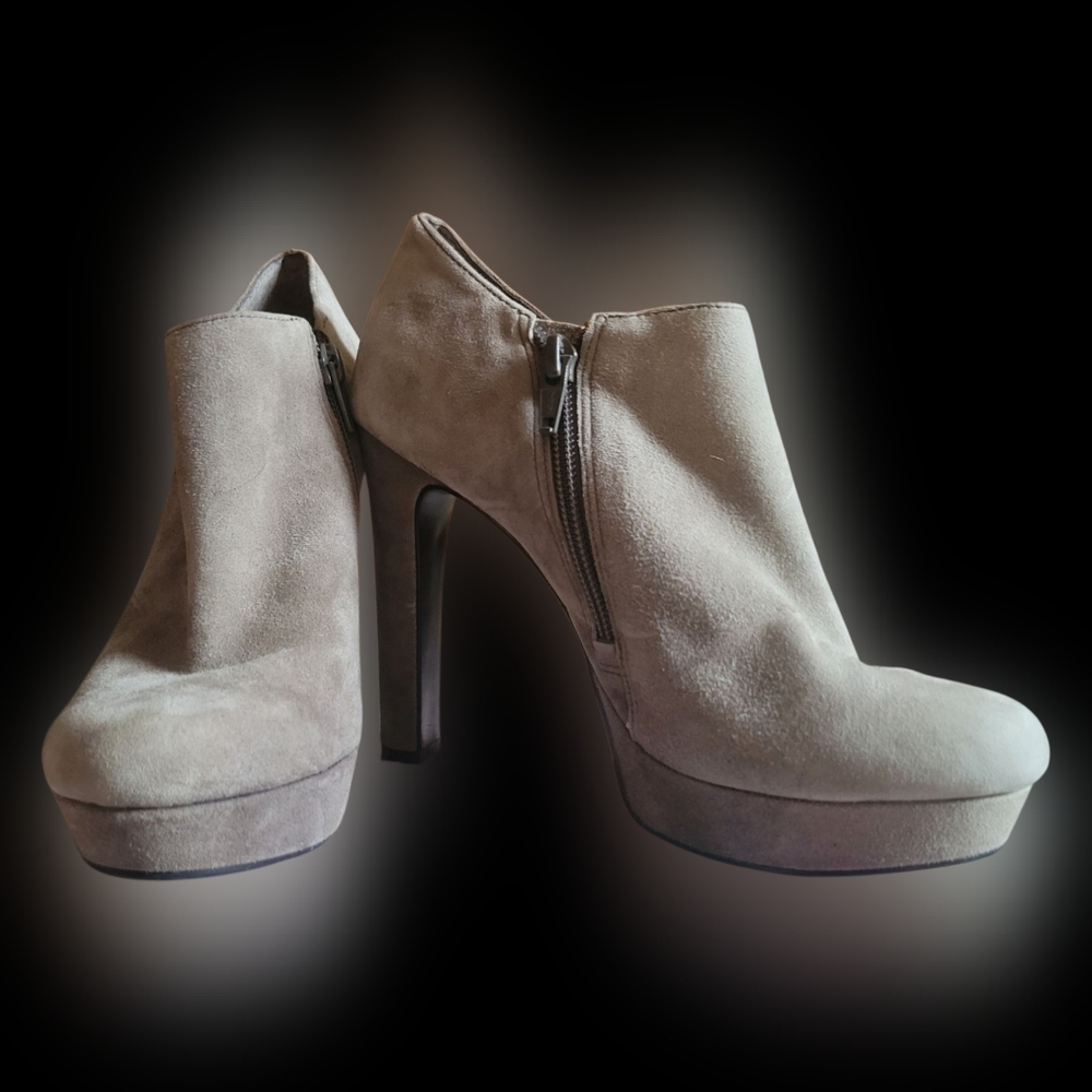 Gianni Bini Tan Heeled Boots with Side Zipper